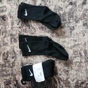 Nike Boys Crew Socks 5 pairs Size XS (Shoe 10c-3Y) NEW